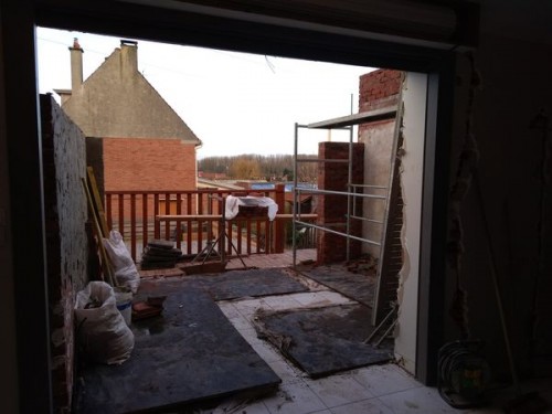 vue du salon depuis le séjour