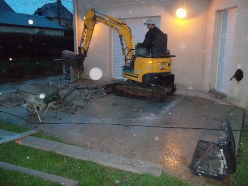 Démolition partielle de la dalle.