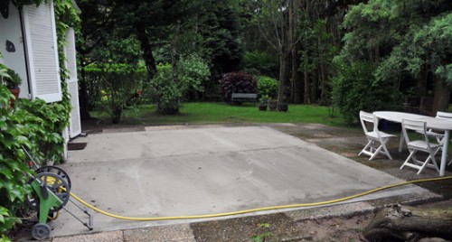 2688.jpg (176.91 Kio) Consulté 12370 fois realisation de la terrasse en béton après pose de parpaings sur le pourtour à une profondeur de 80 cm et isolation de l'ensemble
